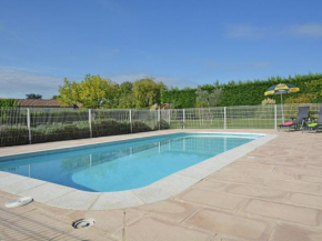 Cozy Villa in Saint Victor de Malcap with Swimming Pool